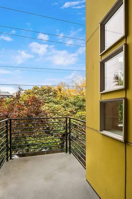 Feriehus Stylish 3 Bedroom Capitol Hill Home With 96 Walk Score Seattle
