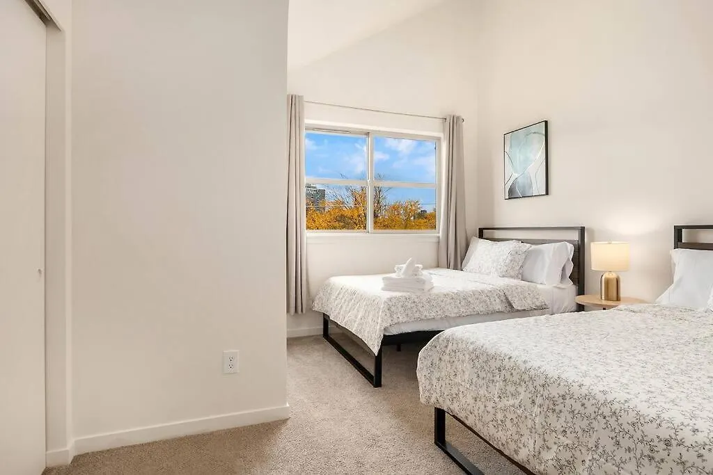 Stylish 3 Bedroom Capitol Hill Home With 96 Walk Score Seattle 0*,  USA